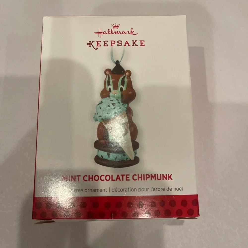 Hallmark Keepsake Mint Chipmunk Ornament ice cream Christmas ornament in box